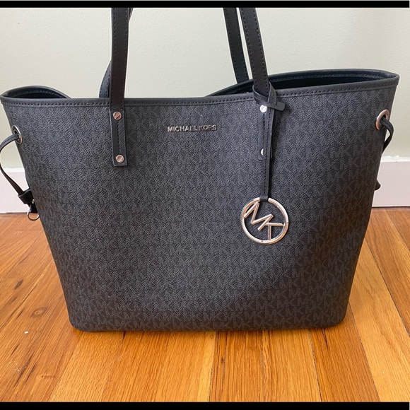 Michael Kors Handbags - Michael Kors Signature Black Logo Tote